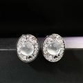 Elegante S925 Silber Ohrstecker mit ovalem Chalzedon Edelstein und Pavé Zirkonia Rand - Klassischer Ovaler Stil (ED183-T) / Durchscheinender Weißer Hydroquarz