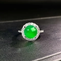 Elegante verstelbare ring met groene chalcedoon steen en een schitterende halo van pavé - Verstelbaar Open / Groene Chalcedoon Stijl (CBJZ503-T)