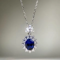 Elegante collar de plata S925 con circón azul ovalado grande y halo de piedras blancas - Plata 925 / Azul Zafiro (XL331)