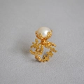 Vintage style gold coral branch ring featuring a large white freshwater pearl - US 6 / Gold Freshwater Pearl
