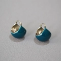Retro hohle blaue Emaille-Ohrringe mit elegantem Silbermetalldesign für Damen - Grün