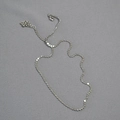 Collana girocollo minimalista in argento con dischi lucidi e chiusura a moschettone - Oro Bianco