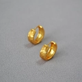 Goldene Creolen mit Fischschuppen-Muster und strukturiertem Design für Damen - Altgold