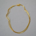 Italienische minimalistische goldene Schicht-Halskette mit feinen Ketten und Karabiner - Gold