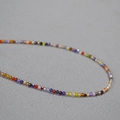 Collar de cuentas de circón facetado de colores para mujer con piedras vibrantes - Cuentas Facetadas Irregulares (MYN0320-GD) / Colorido