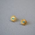 Orecchini vintage a perno placcati in oro con design a raggio di sole e turchese - Francese Vintage Oro (MYE0771-GD)