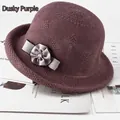 Chapeau cloche tricoté violet poudré pour femme avec fleur élégante et maille ajourée - Taille Unique 57cm / Mauve