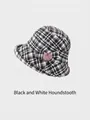 Chapeau cloche pied-de-poule noir et blanc pour femme avec nœud et pompon rose doux - Réglable / Pied-de-poule noir et blanc