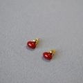 Minimalist red enamel stud earrings with 925 silver needles and gold plated finish - Small Red Bean