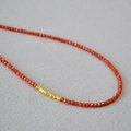 Collana minimalista in agata rossa del sud con perle d'argento e perline rosse sfaccettate - Collana di perle Nanhong e distanziatori dorati