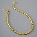 Collar de eslabones de latón dorado con textura martillada y cierre de mosquetón seguro - Dorado