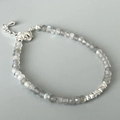 Bracciale di perle di labradorite grigia sfaccettata con chiusura in argento S925 e distanziali - Stile Labradorite Flash Blu (款1)