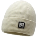 Bonnet en maille côtelée crème avec un patch smiley brodé au style minimaliste - Élastique 56-60cm / Blanc Cassé