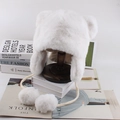 Chapeau de trappeur blanc à oreilles d'ours avec pompons pour chaleur hivernale - Taille Unique 58cm / Blanc