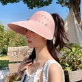 Visière en tricot rose avec large bord et logo doré pour protection solaire extérieure - Rose