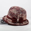 Elegante bloemen cloche hoed voor dames met fluwelen lint en een 3D strik voor de winter - Eén Maat 58cm / Bloemen Dadelrood