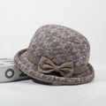 Chapeau cloche d'hiver pour femme âgée en tissu chaud imprimé avec détail de nœud élégant - Taille Unique 58cm / Gris