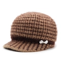 Winter gebreide pet voor oudere dames met bruin ruitpatroon en zilveren strikdetail - 56-59cm / Bruin