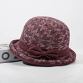 Chapeau cloche d'hiver élégant rouge bordeaux pour femmes avec un nœud décoratif - Taille Unique 58cm / Violet