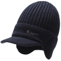 Donkerblauwe wintergebreide muts met klep en oorbescherming met Sport-borduurwerk - Eén Maat (Elastisch 56-59cm) / Blauw