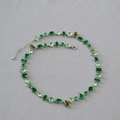 Collar plateado con gemas verdes en cortes ovalados, de gota y de marquesa - Plata Verde (Collar)