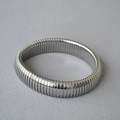 Chic silver-plated tubogas spiral cuff bracelet with a polished wide ribbed metal design - Thin Version (Tubogas Style) / White Gold