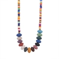 Collana etnica bohémien con perline colorate in pietra lavica e dettagli in vetro - Stile con perline in pietra lavica multicolore (Style)