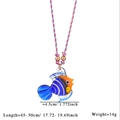 Collier avec pendentif poisson en verre coloré aux rayures bleues et orange style nautique - Poisson Bleu Orange Blanc (Cordon Coloré)