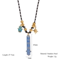 Dettaglio del ciondolo Mano di Fatima e amuleto Malocchio su collana intrecciata a mano - Stile Intrecciato Nero E Bianco (5848292698992)