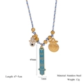 Dettagli dei ciondoli Mano di Fatima e Occhio del Male in acciaio su collana intrecciata - Stile Intrecciato Blu E Bianco (5848292698994)