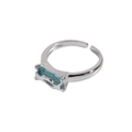 Minimalistischer verstellbarer S925 Silberring mit rechteckigem blauen Zirkonia Stein - Einstellbar Offen / Platin (Hellblauer Zirkonia)
