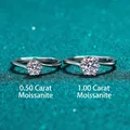 Vergleich von 0,5 ct und 1,0 ct Moissanit 925 Silberringen mit Sechs-Klauen-Fassung - US 10 / 1 Karat Moissanit
