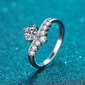 Bague couronne élégante en argent sterling S925 avec moissanite ronde en serti à quatre griffes - US 10 / Moissanite de 0,5 Carat