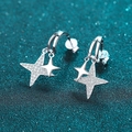Orecchini a doppia stella in argento S925 con pavé di zirconi e finitura lucida d'argento - Stile Moissanite 0.44 Carati / Argento 925