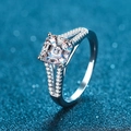 Elegant S925 sterling silver ring with Asscher cut moissanite and split shank - US 10 / Moissanite