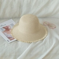 Sombrero de paja plegable para mujer con ala ancha y bordes deshilachados de playa - M (56-58cm) / Beige