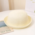 Chapeau de soleil chic en paille blanc crème avec bord roulé et texture tissée - Style Enfant / Blanc Lait