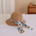 Cappello da sole in paglia marrone con nastro floreale e fiocco per vacanze al mare - M / Cachi