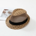 Détail d'un chapeau fedora respirant en paille marron clair avec ruban noir chic - L (58-60cm) / Khaki