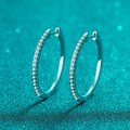 Pendientes de aro clásicos de plata de ley S925 con moissanita brillante en fondo verde azul - Plata 925 / Estilo Pavé (0,54ct Moissanita)