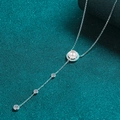 Halskette aus 925er Silber in Y-Form mit Süßwasserperle und Moissanit auf grünem Grund - Moissanit Und Perle (67 Punkte Moissanit/8mm Perle) / 925er Silber
