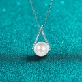 Élégant collier en argent S925 avec perle blanche et pendentif en V serti de diamants - 0.11ct Moissanite / Perle 8-9mm / Argent 925