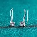Eleganti orecchini a onda in argento S925 con scintillanti pietre di moissanite tonda - 1ct Moissanite (AZ1058-E) / Argento 925