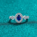 Elegante anello in argento 925 con moissanite blu ovale e montatura a raggiera lucida - US 8 / Moissanite Blu Reale