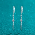 Orecchini lunghi in argento S925 con nappe scintillanti in moissanite e ciondoli - Moissanite da 1.118ct (AZ1129-E)