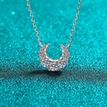 Collier fer à cheval en or rose élégant avec cristaux brillants sur fond scintillant - Style Moissanite 66 Points / Argent 925 / Or champagne