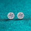 Orecchini a perno halo in argento sterling 925 con moissanite e pietre taglio brillante - Argento 925 / Strass Bianchi