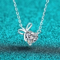Collar de corazón en plata de ley S925 con colgante de lazo y moissanita - Estilo de Moissanita / Plata 925