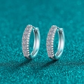 Pendientes de aro de plata de ley 925 con doble fila de piedras de moissanita brillante - Estilo Moissanita 0.68ct / Plata 925