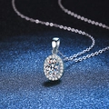 Oval cut moissanite halo pendant necklace in S925 sterling silver with a fine chain - 925 Silver / Oval Cut Rhinestone